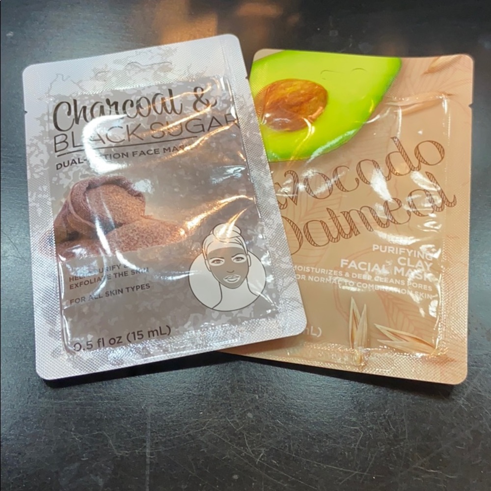Face masks, clay